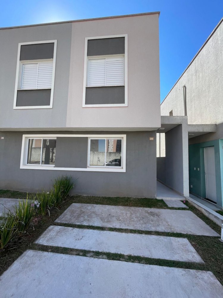 Casa em Condomnio - Aluguel - Aruj Center Ville - Aruj - SP
