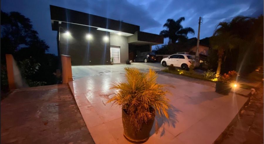 Casa em Condomínio - Venda - Jardim Imperial - Arujá - SP