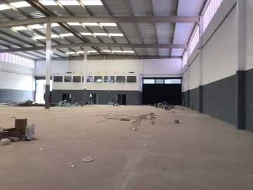 Galpão/Depósito/Armazém e 6 banheiros para Alugar, 2000 m²