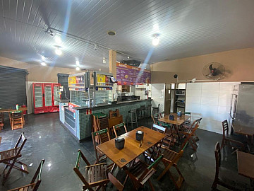 Sal�o amplo com aproximadamente 200 m� - Londrina - PR